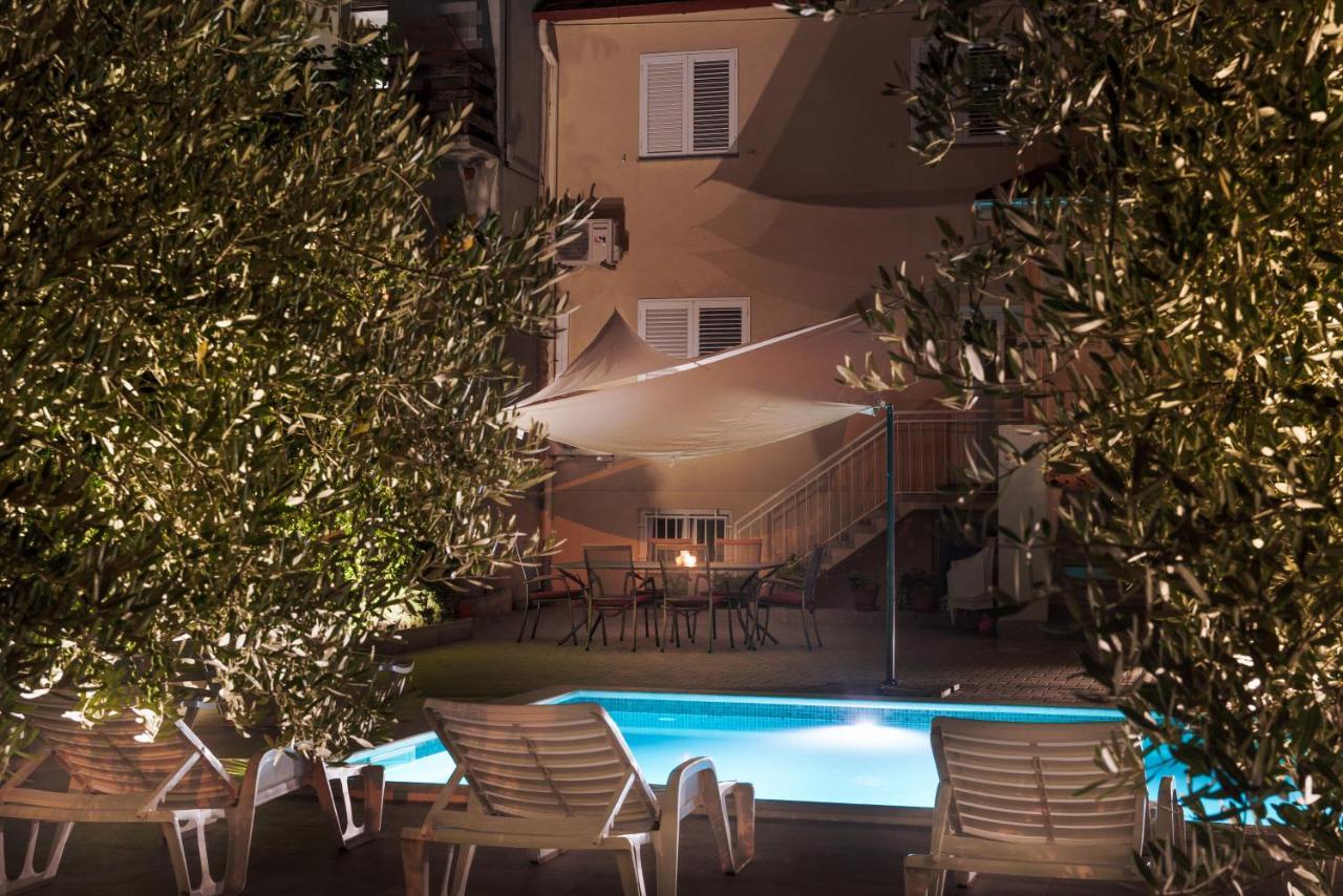 Apartments Colak ซาดาร์ ภายนอก รูปภาพ